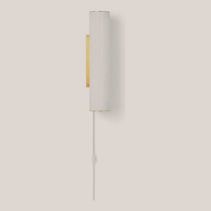 Vuelta Wall Lamp